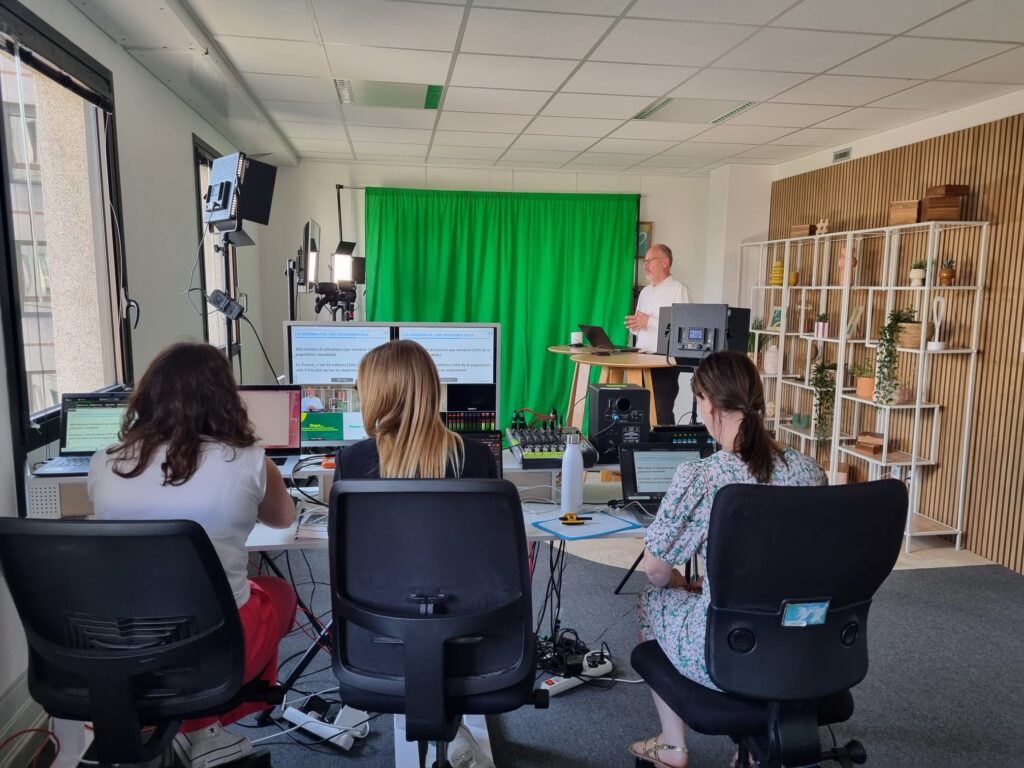 Formation de nos collaborateurs à l’IA : Alptis accueille les experts de NextStart.AI